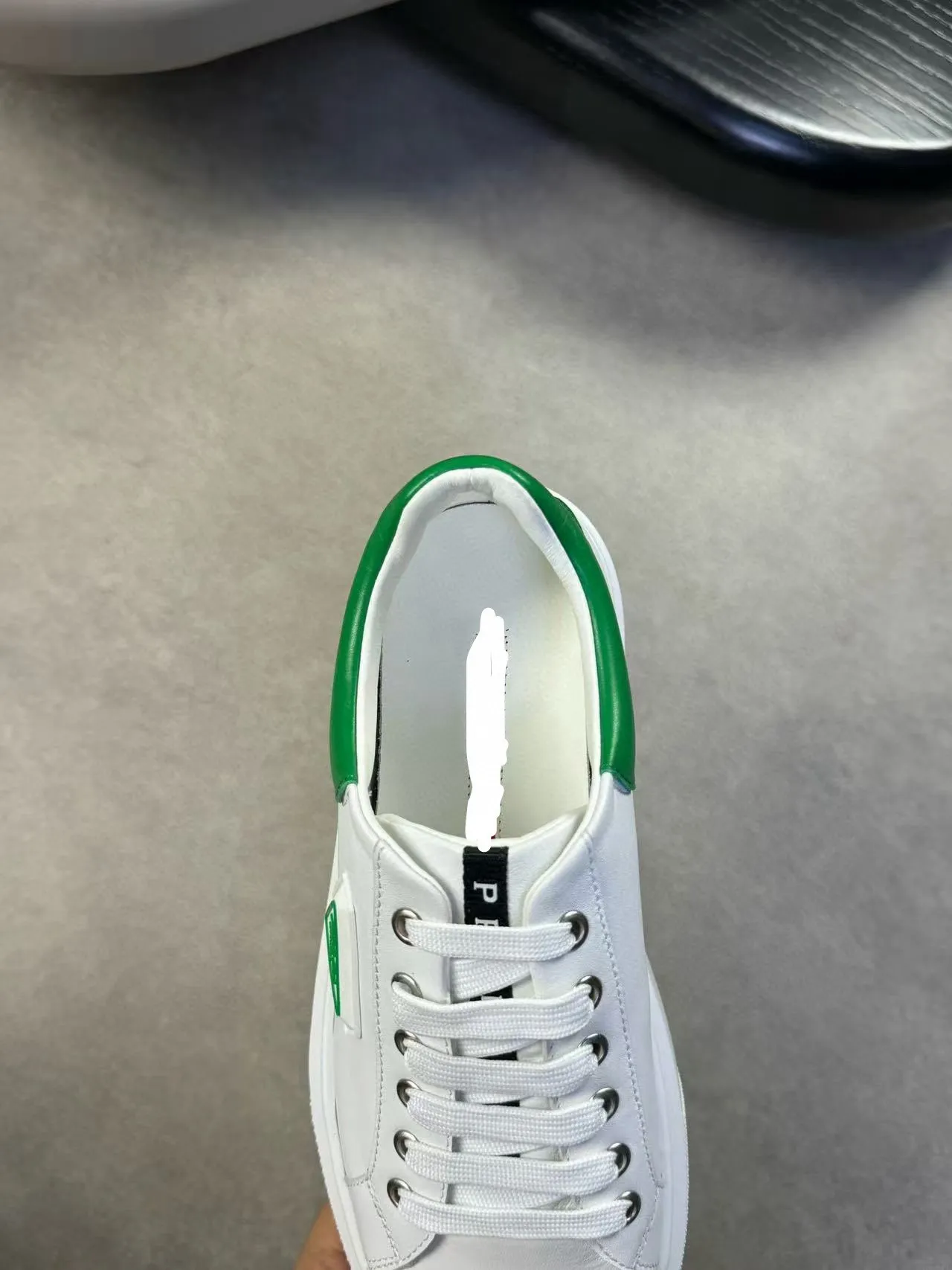 Men's men's shoes 💰420 [New style] 🦕🦕 [PRADA] Prada - High-end quality original order - Upper: original 🔝 Napa calfskin, brand plastic LOGO sewn on shoe body - Lining: water-dyed cowhide - Outsole: original TPU rubber foam; molded outsole - Super high quality control, fine workmanship: highlighted (high-end, luxury, grade) -Size: 39-44 (38, 45, can be customized)